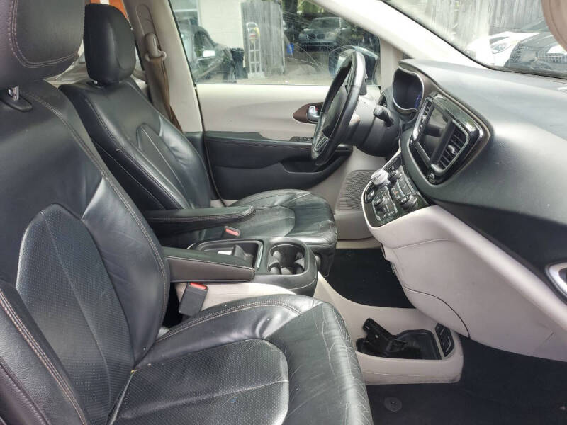 2018 Chrysler Pacifica Touring L