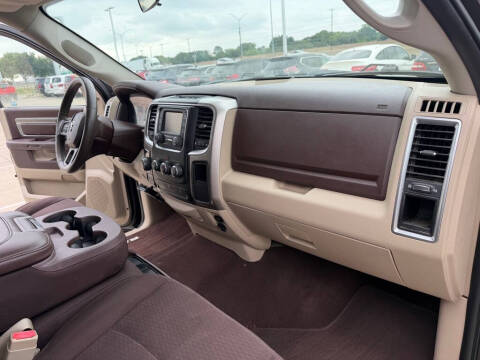 2019 RAM 1500 Classic SLT
