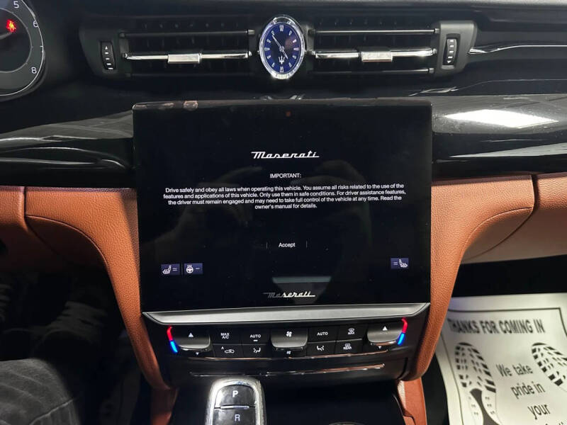 2022 Maserati Quattroporte Modena Q4