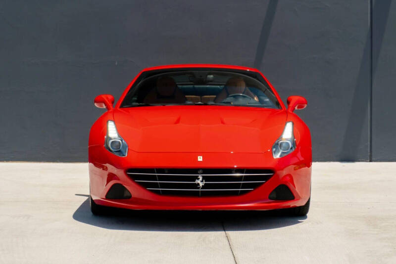 2016 Ferrari California T
