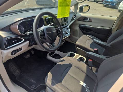 2017 Chrysler Pacifica LX