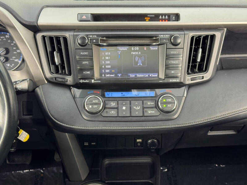 2017 Toyota RAV4 XLE