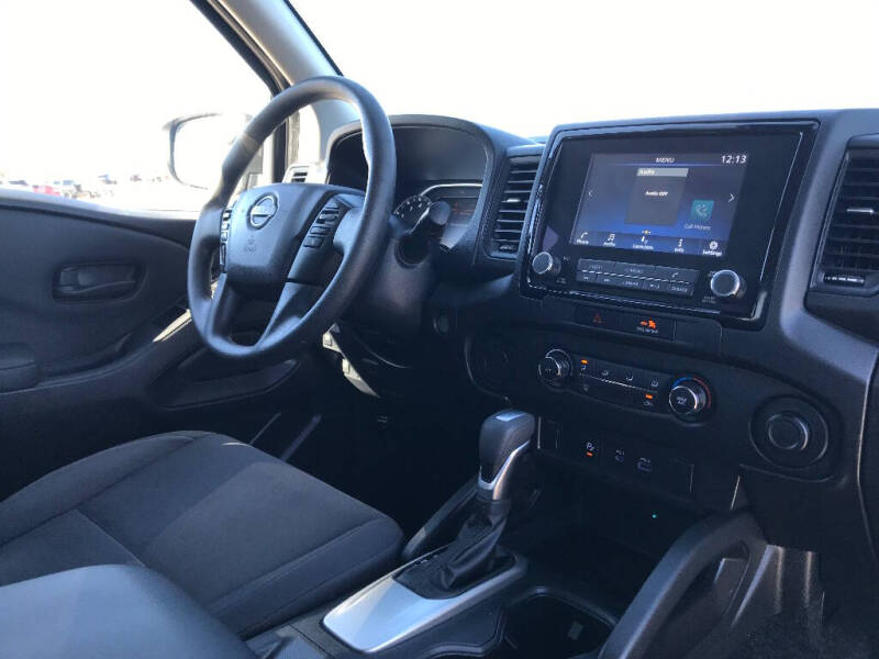 2022 Nissan Frontier S