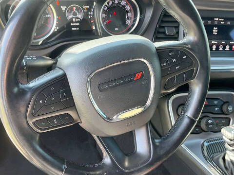 2021 Dodge Challenger SXT