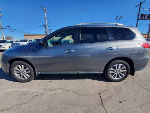 2016 Nissan Pathfinder S