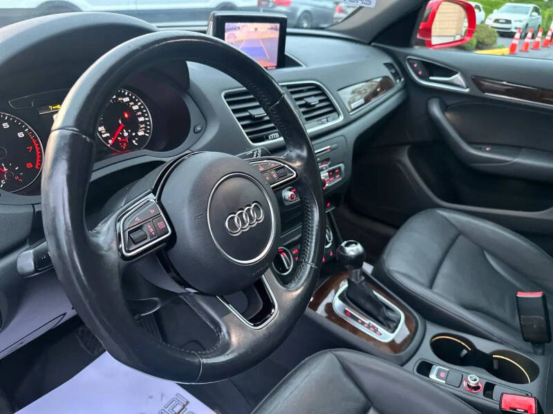 2017 Audi Q3 2.0T quattro Premium Plus