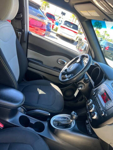 2014 Kia Soul +