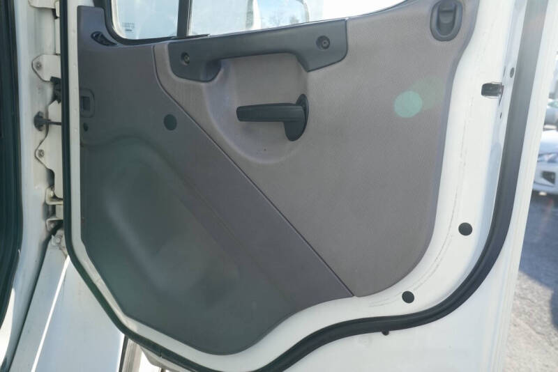 2015 Freightliner M2 106