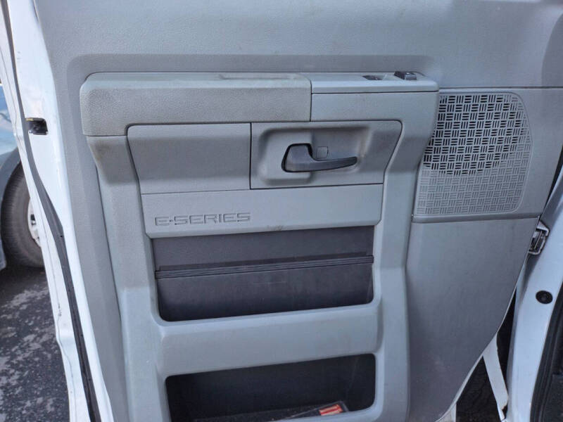 2014 Ford E-Series E-250