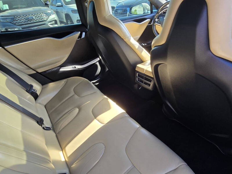 2016 Tesla Model S P90D