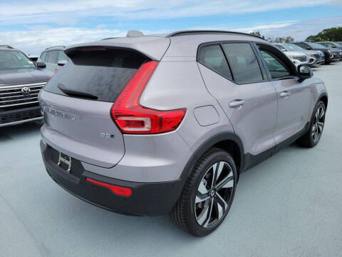 2026 Volvo XC40 B5 Ultra