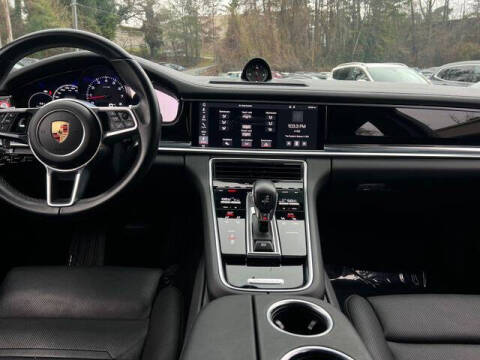 2019 Porsche Panamera