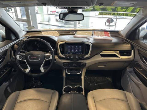 2022 GMC Terrain SLT