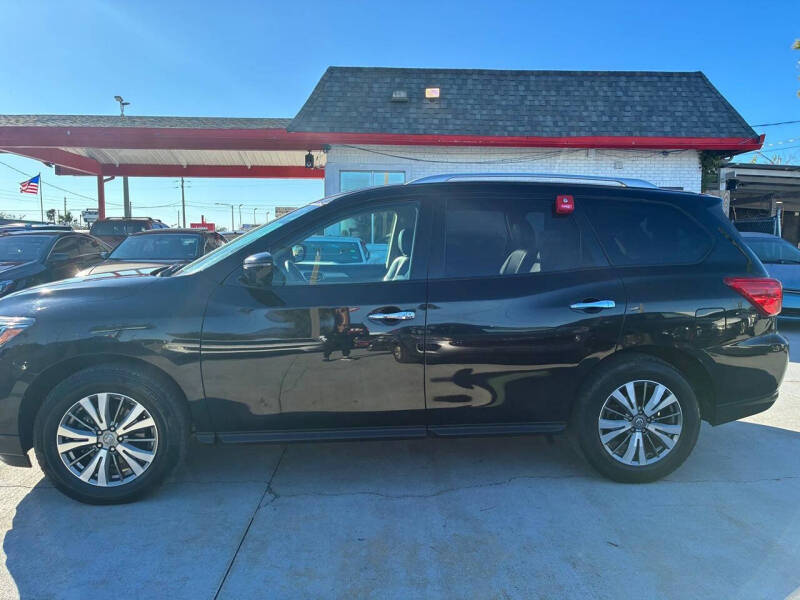 2019 Nissan Pathfinder SL