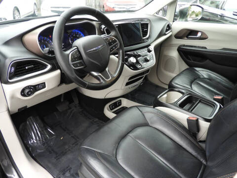 2019 Chrysler Pacifica Touring L