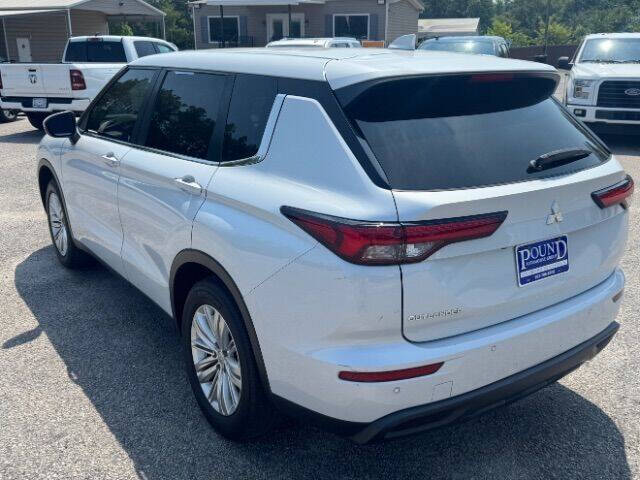 2022 Mitsubishi Outlander ES