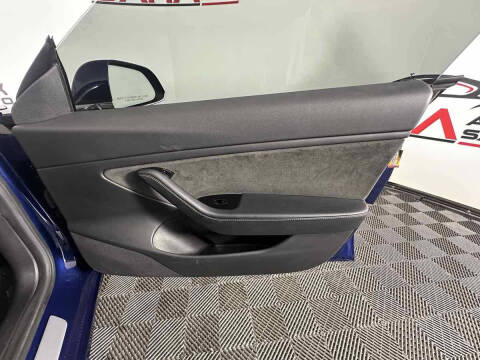 2019 Tesla Model 3 Standard Range Plus