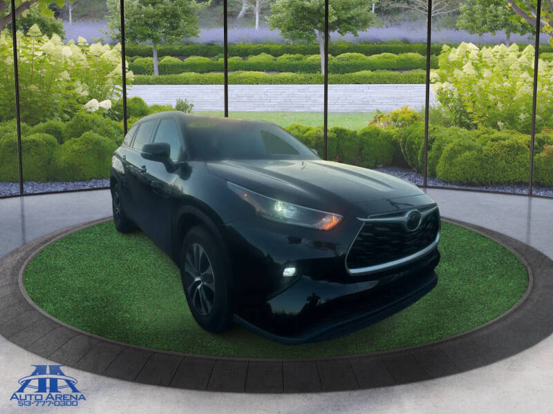 2021 Toyota Highlander XLE's photo