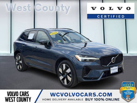 2024 Volvo XC60 Recharge T8 Ultimate Dark Theme