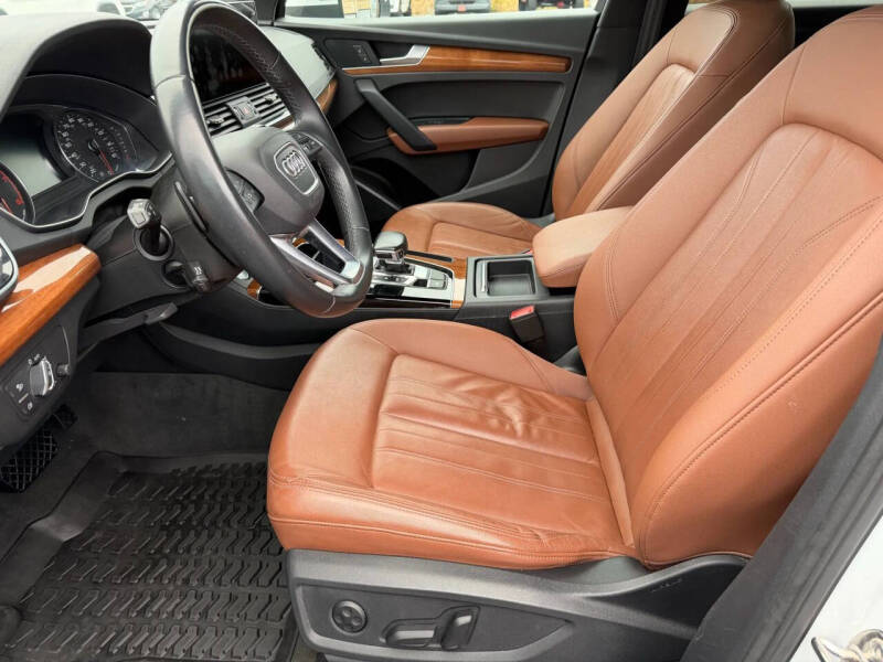 2022 Audi Q5 quattro S line Premium 45 TFSI