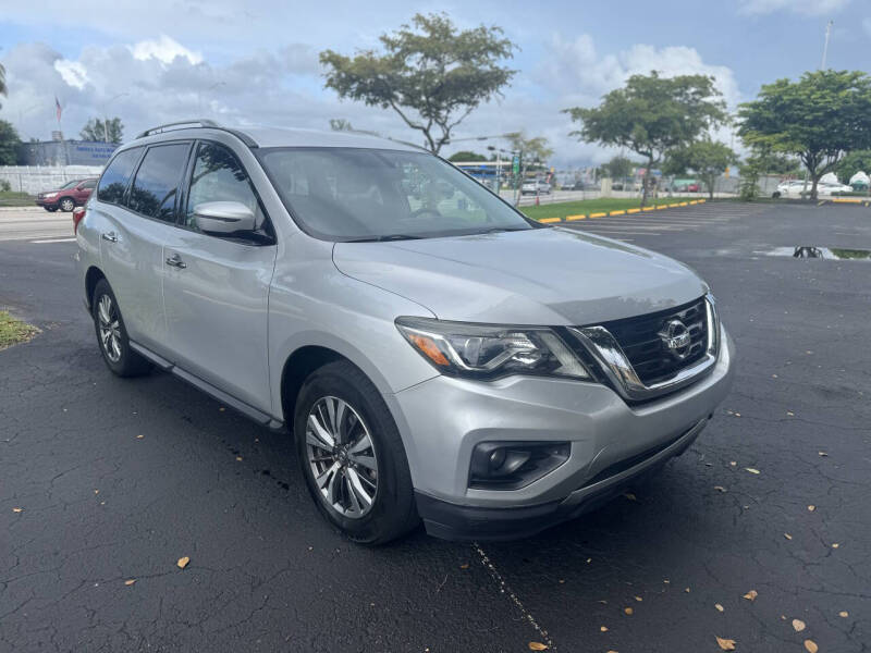 2019 Nissan Pathfinder SV