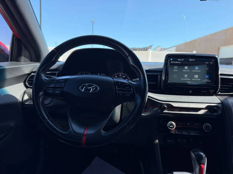 2020 Hyundai Veloster 2.0L Premium