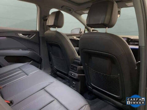 2024 Audi Q4 e-tron quattro Premium Plus 50