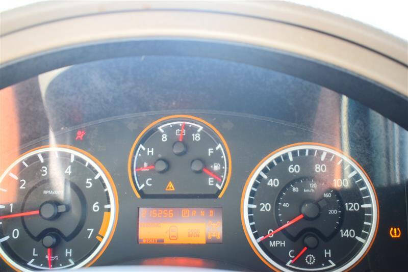 2013 Nissan Armada SV