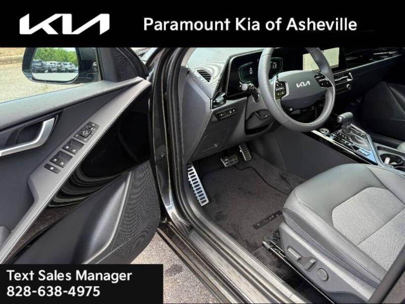 2025 Kia Niro EX Touring