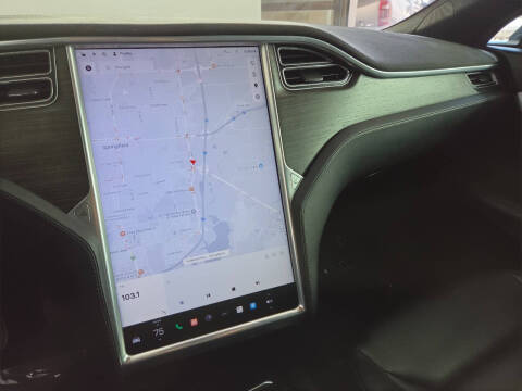 2016 Tesla Model S 70D
