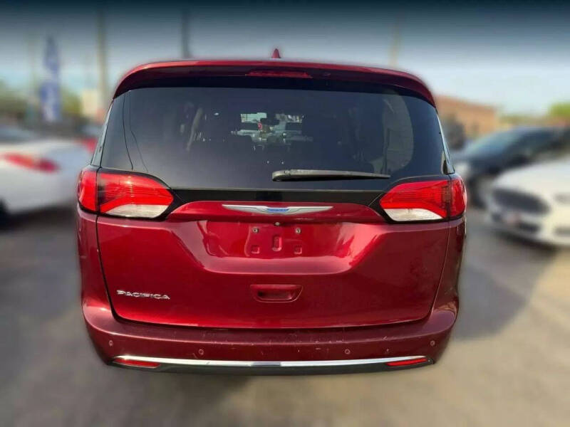 2018 Chrysler Pacifica Touring L