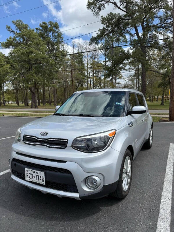 2017 Kia Soul +