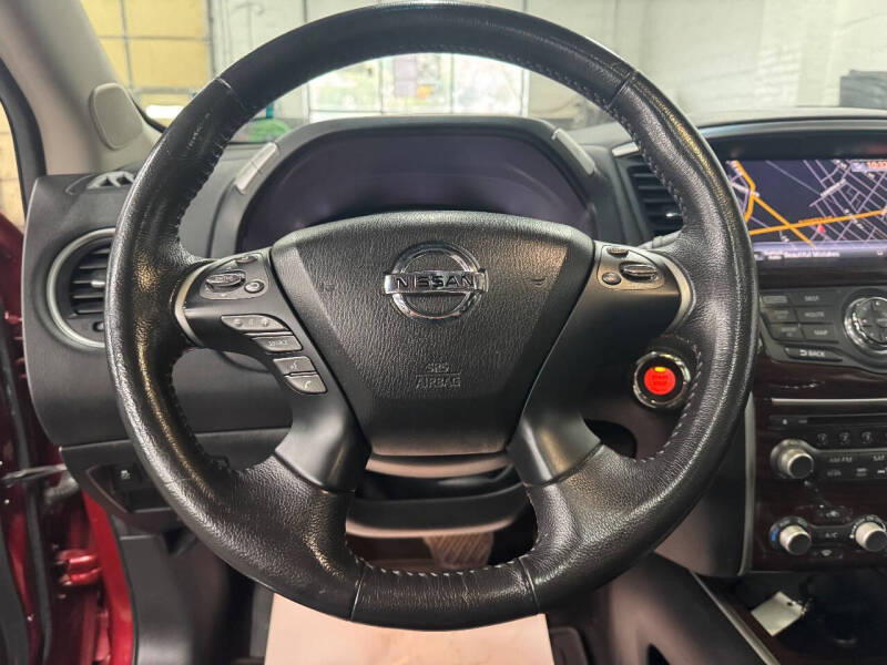 2013 Nissan Pathfinder Platinum