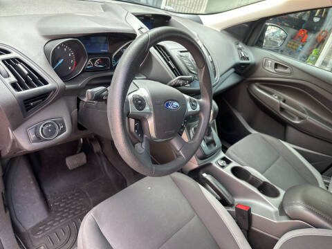 2014 Ford Escape S
