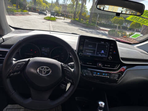 2020 Toyota C-HR LE