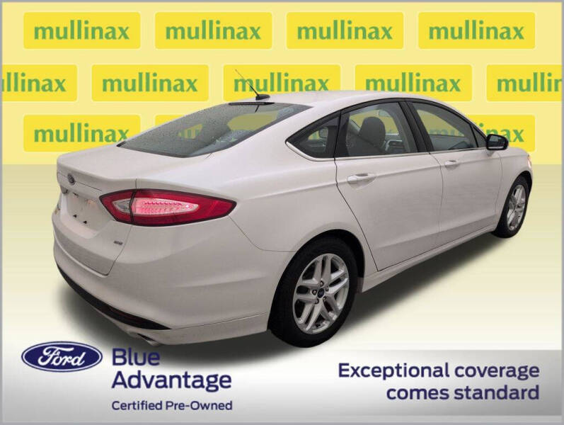 2016 Ford Fusion SE