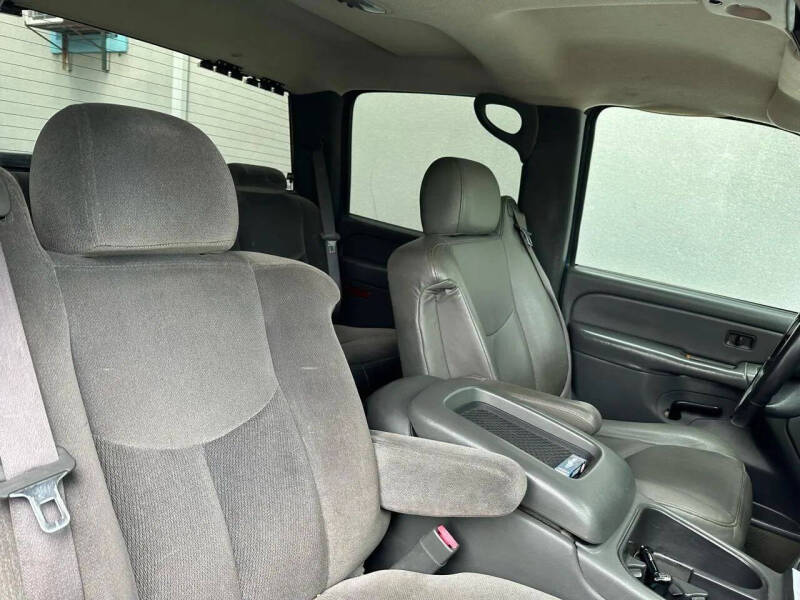 2004 GMC Sierra 2500HD
