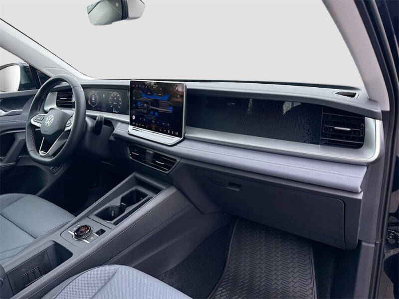 2025 Volkswagen Tiguan SE 4Motion