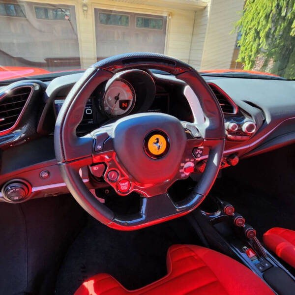 2020 Ferrari 488 Pista