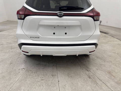 2022 Nissan Kicks S