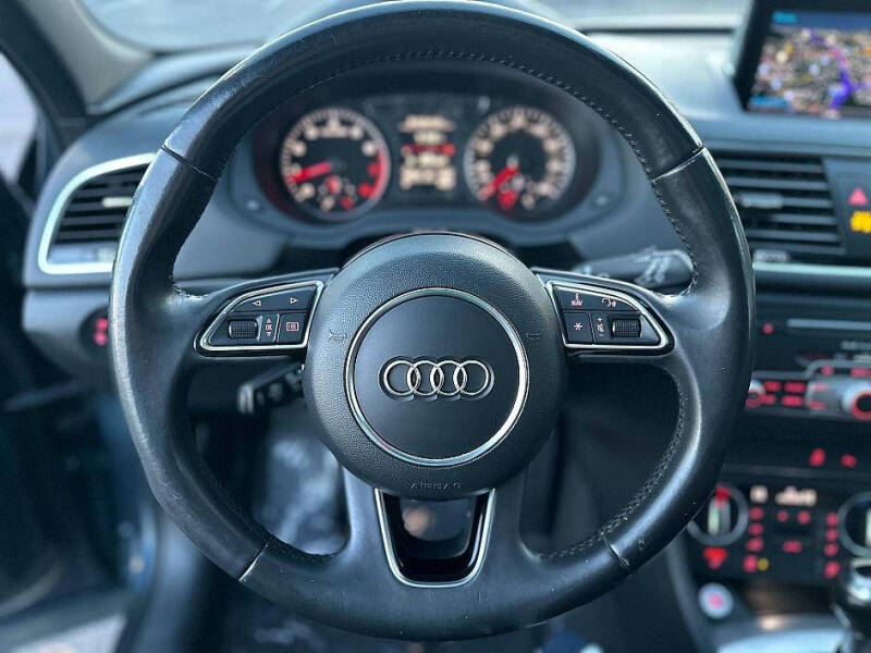 2017 Audi Q3 2.0T quattro Premium Plus