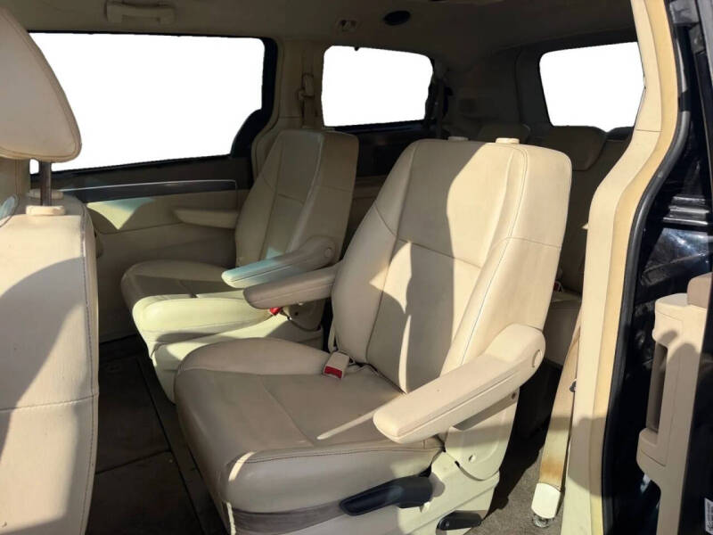 2010 Volkswagen Routan