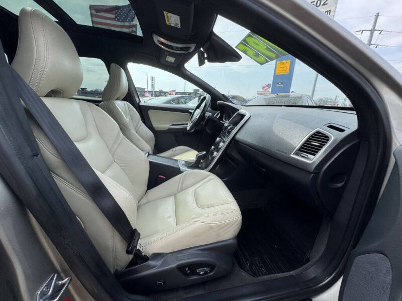 2015 Volvo XC60 T6