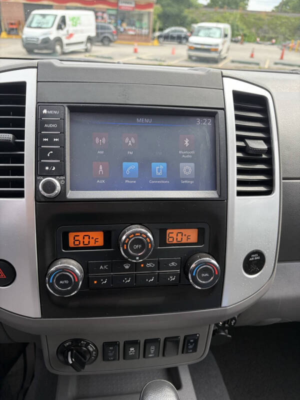 2021 Nissan Frontier SV