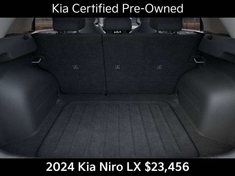 2024 Kia Niro LX