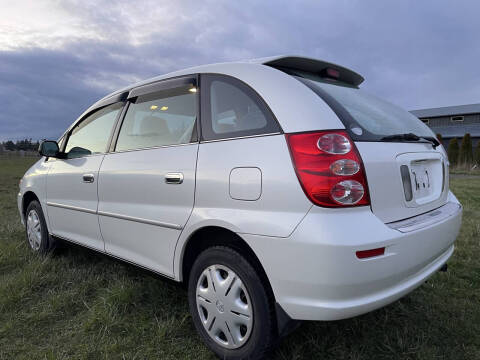 2000 Toyota Nadia