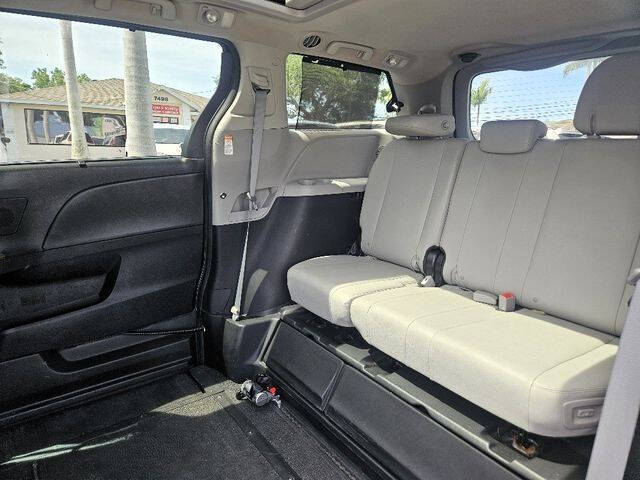 2015 Toyota Sienna