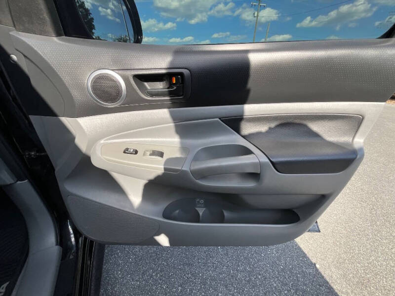 2006 Toyota Tacoma X-Runner V6