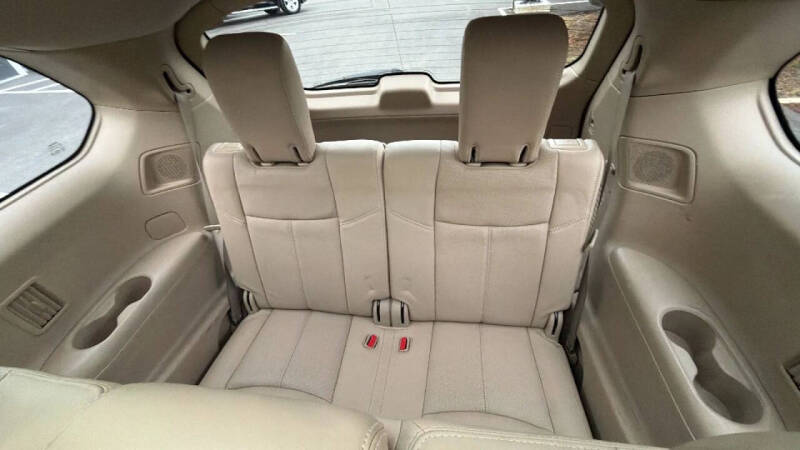2013 Nissan Pathfinder Platinum
