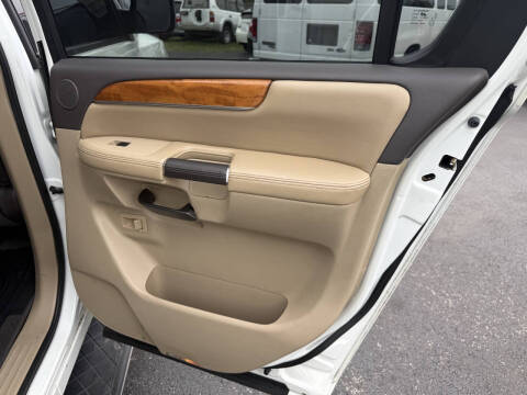 2013 Nissan Armada Platinum